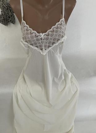 Ніжна комбінація в підлогу