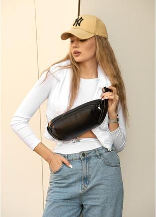 Женская кожаная черная  сумка на пояс бананка holster msh sambag с перфорацией
