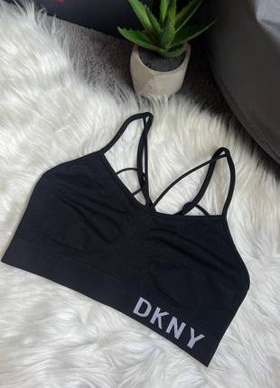 Женский топ от dkny