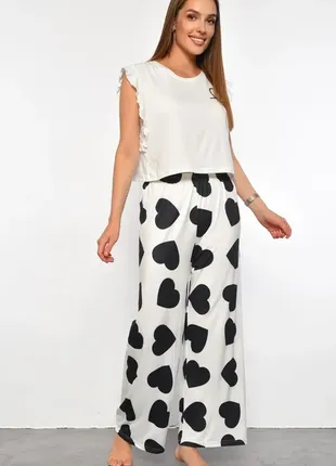 Пижама-двойка с принтом сердечки / футболка и штаны