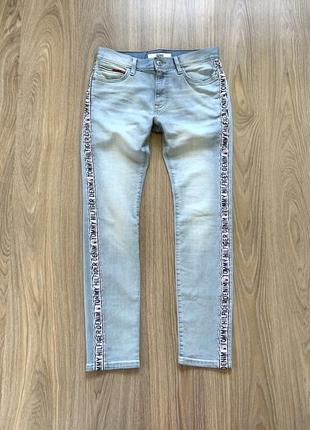 Мужские джинсы с лампасами tommy hilfiger