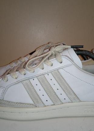 Брендові шкіряні кросівки adidas.