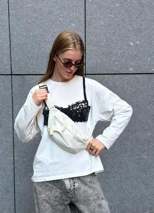 Бананка белая молочная 102 поясная сумка через плечо