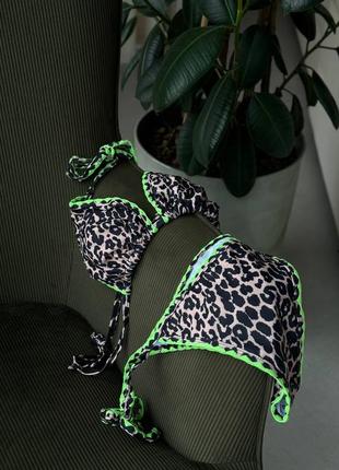 Яркий леопардовый купальник бикини2 фото