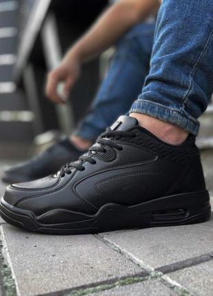 Кросівки jor total black 19-0\