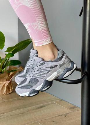 Жіночі чорні кросівки в стилі reebok classic suede legacy Mains