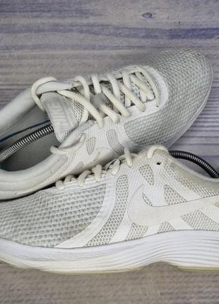 Кроссовки nike revolution 4