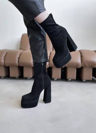 Ботильйони чорні жіночі замшеві на високому каблуку та платформі демісезонні осінні...