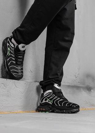 Кросівки nike air max plus black green strike7 фото