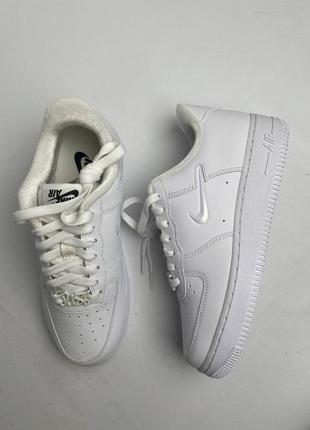 Кроссовки женские paint nike air quarter 1 low '07 se just do it triple white оригинал