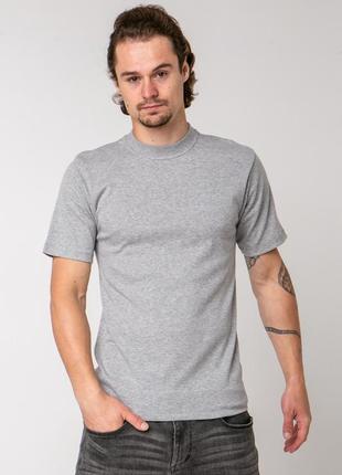 Футболка для чоловіків з закритим горлом