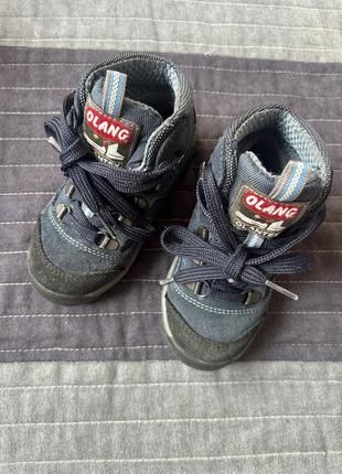 Ботинки olang демисезонные, на шнуровке, высокая подошва vibram. 25 р.