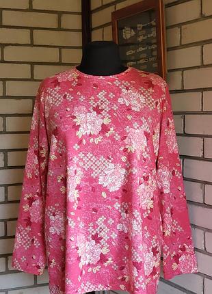 Кофта, джемпер, лонгслів isle в квітковий принт 22-24 р-ру.