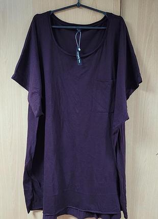 Женская футболка.