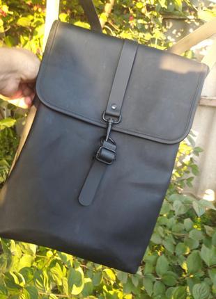 Рюкзак rains. 28х40х12см.