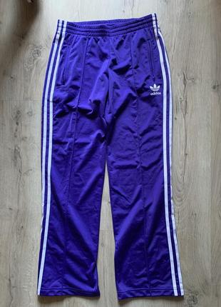 Спортивные штаны adidas