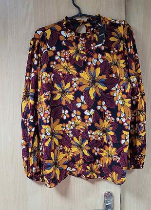 Вискозная блуза.