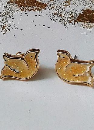 Винтажные миниатюрные серьги "птички",avon 1988 год