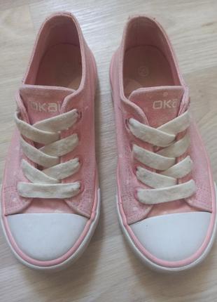 Кеди на дівчинку