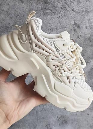 Детские кроссовки для девочки