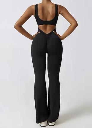 Jumpsuit, комбінезон