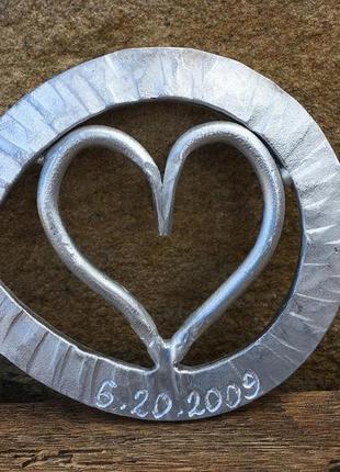 Знак бесконечности с сердцем