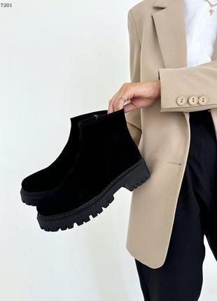 Ботинки черные замш женские