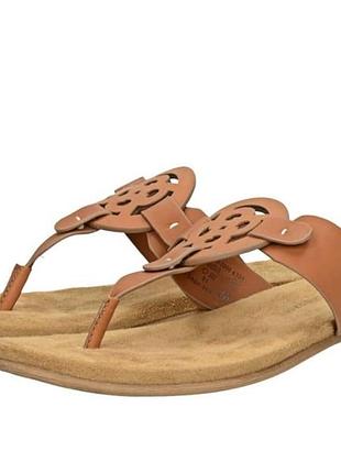 Німецького бренду bugatti, оригінальні жіночі шльопки, сланці  коричневого кольору.