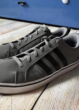 Кеди/кросівки чоловічі adidas