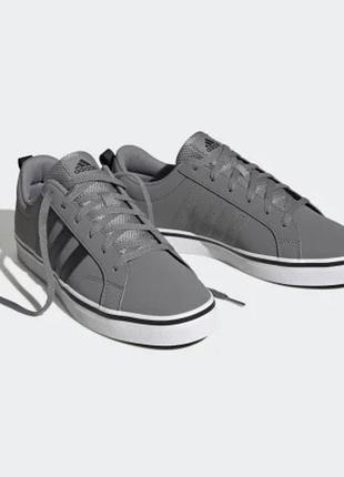 Кеди/кросівки чоловічі adidas