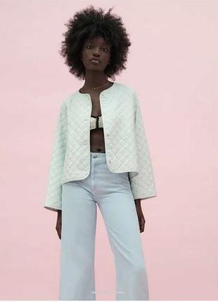 Легка коротка куртка zara, m-l