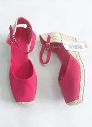 Босоніжки сабо