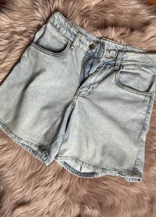 Джинсовые шорты