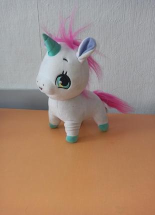 Мягкая игрушка единорог, смеется
