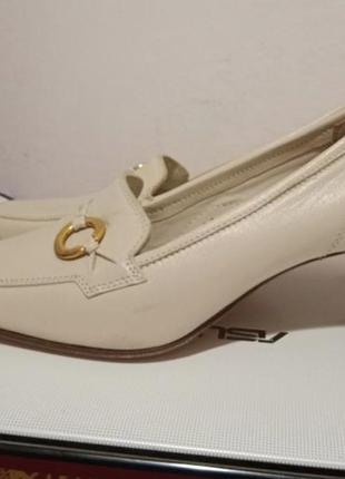 Туфлі жіночі шкіряні 38,5 розмір