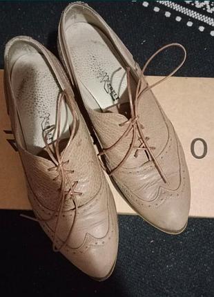 Туфлі жіночі шкіряні 38 розмір