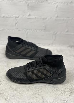 Футбольные сороконожки adidas predator