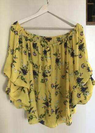 Яркая блуза топ с открытыми плечами