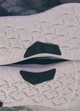 Кроссовки на подростка