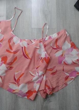 Мила квіткова піжама primark