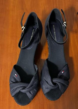 Босоніжки tommy hilfiger
