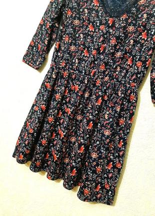 Springfield красива сукня трикотажна коротка чорно-синя в квіти червоні/білі жіноча 46 м4 фото