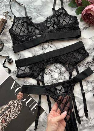 Еротичний комплект білизни з поясом