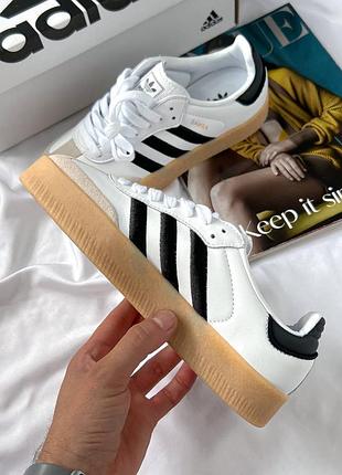Samba platform black/white 4