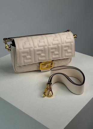 Fendi baguette cream leather bag3 фото