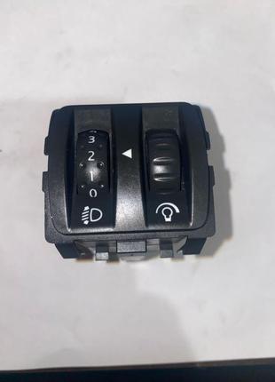 Регулятор коректора фар рено меган 2 сценік 2 б/у 8200121805