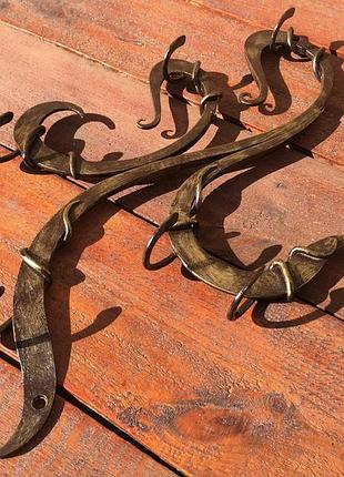 Вішалка в ретро стилі