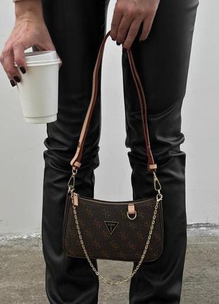 Жіноча сумка guess mini bag brown7 фото