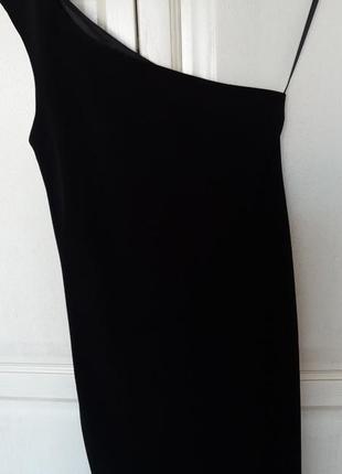 Маленькое черное платье