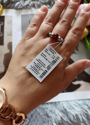 Изысканная серебряная кольца💍с янтарем 🖤